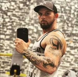 Meet your Posher, Gary h